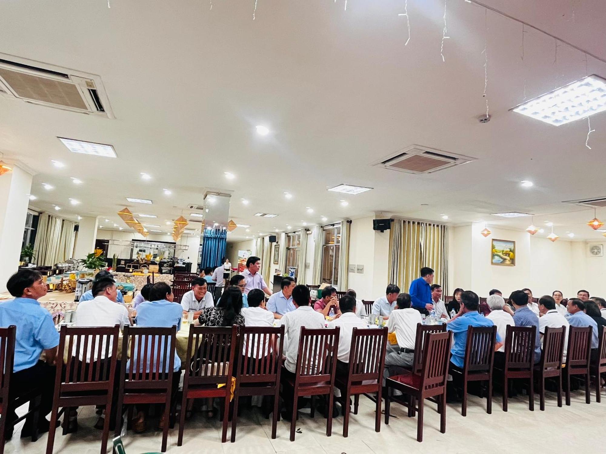 Khach San Hung Vuong Quang Ngai Hotel Exterior foto