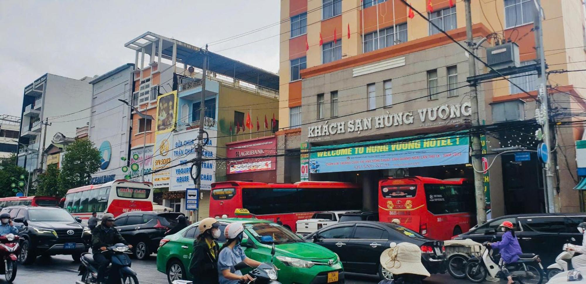 Khach San Hung Vuong Quang Ngai Hotel Exterior foto