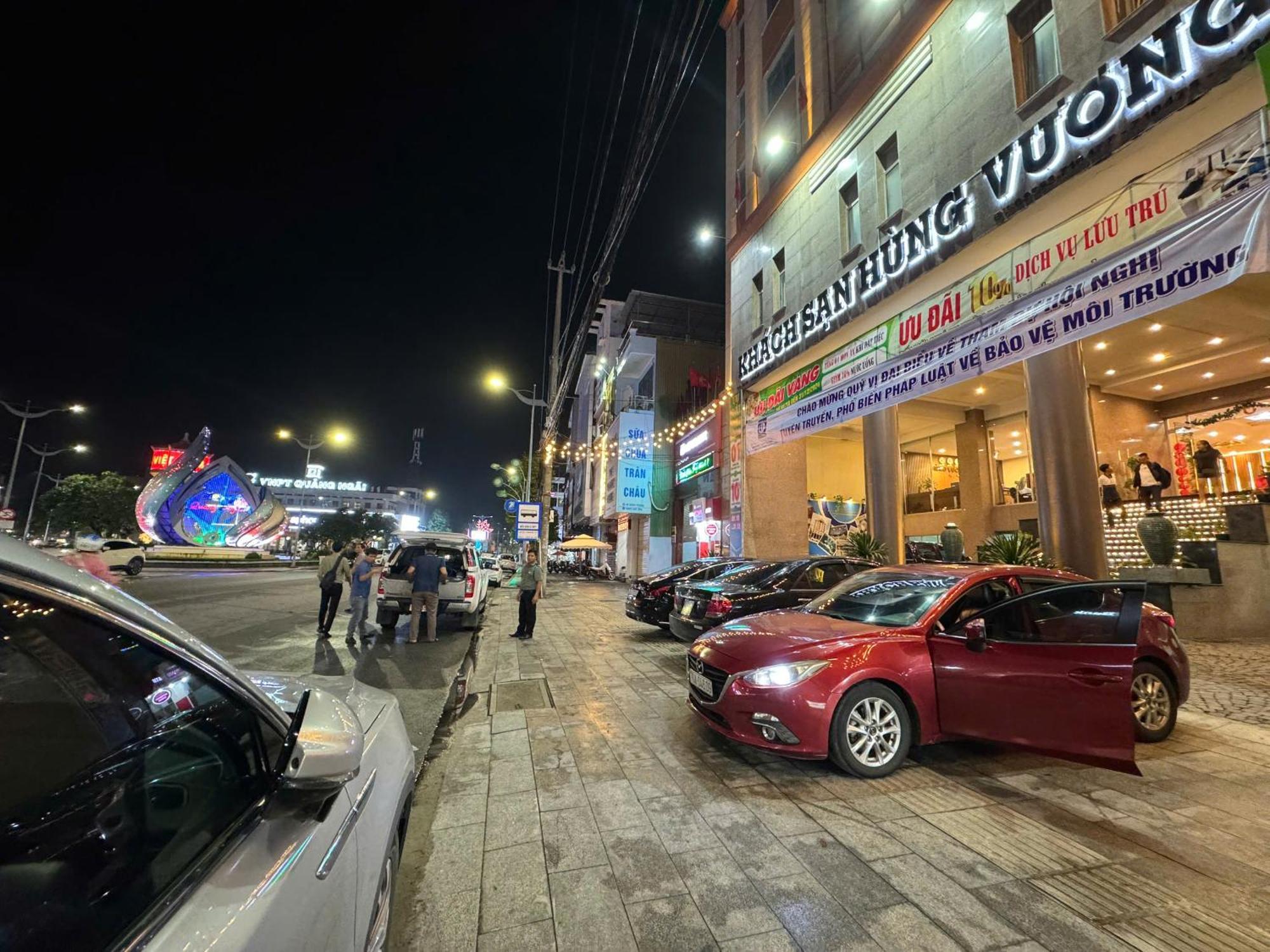 Khach San Hung Vuong Quang Ngai Hotel Exterior foto
